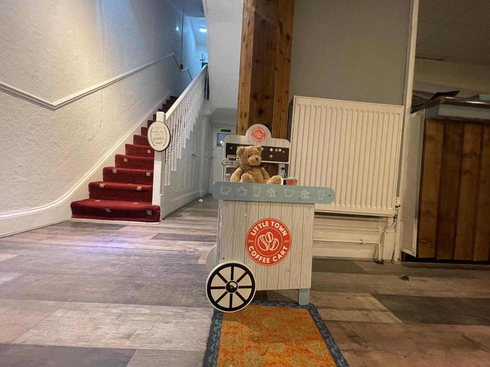 Oakwell Hotel Blackpool Bagian luar foto